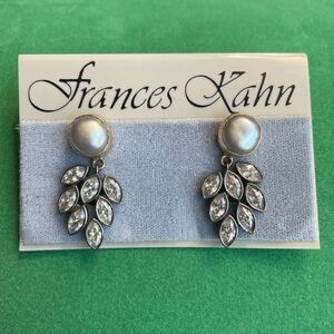 Frances Kahn hammered gold wrapped pearl CZ earrings nwt